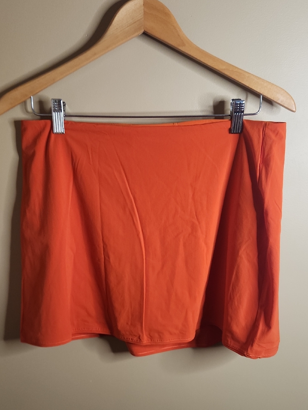 Outdoor Voices Lightweight Skort In Bright Orange. Size L.